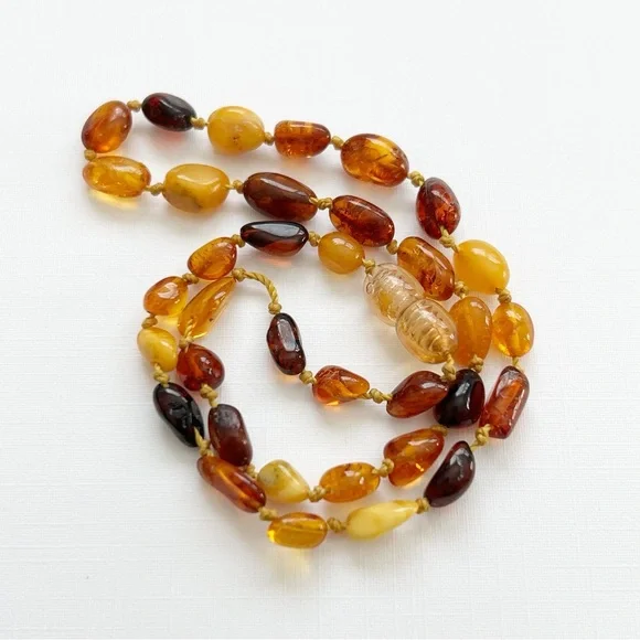 Vintage Amber Necklace - Picture 3 of 7